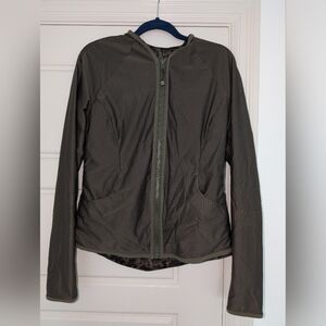 Lululemon Find Your Bliss Reversible Size 10